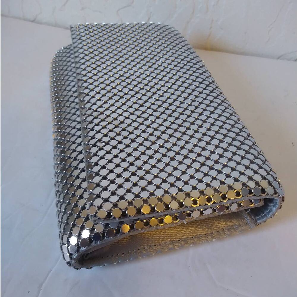 Jessica McClintock Metal Silver Mesh Purse Handbag Vintage 90s Y2K Chain Handle